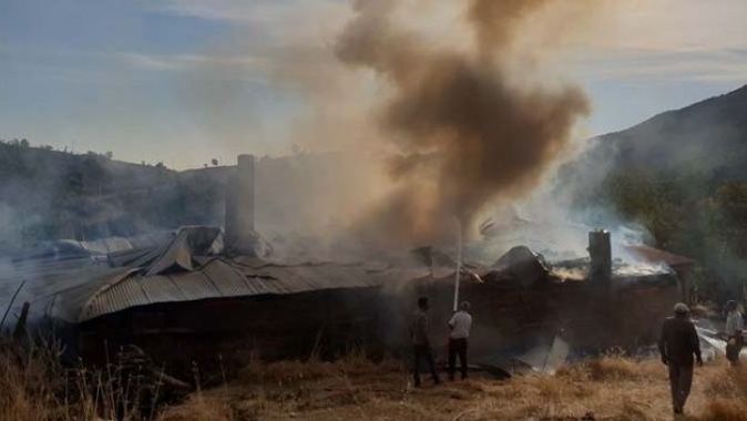 Kemal Kılıçdaroğlu&#039;na büyük şok! Doğduğu ev yandı...