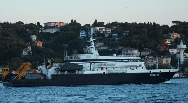 Rus arama-kurtarma gemisi İstanbul Boğazı&#039;ndan geçerek Akdeniz&#039;e gidiyor