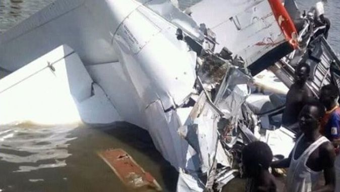 Yolcu uçağı düştü! 17 kişinin öldüğü uçaktan inanılmaz kurtuluş
