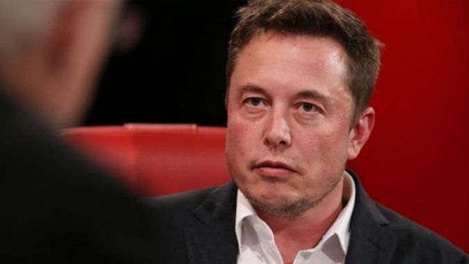 Çılgın iş adamı Elon Musk istifa ediyor!