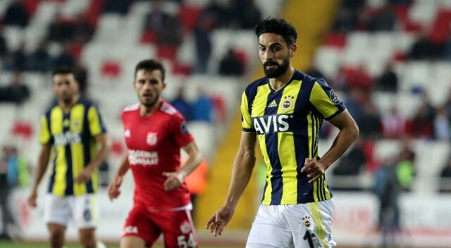 Mehmet Ekici 3 hafta forma giyemeyecek