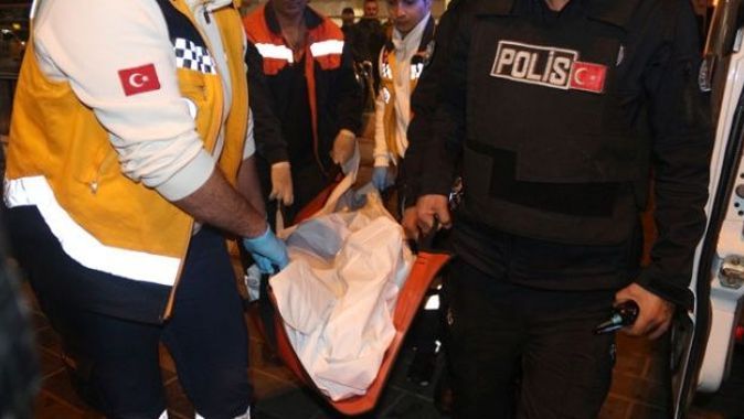 Taksim Meydanı&#039;nda bir kişi ölü olarak bulundu