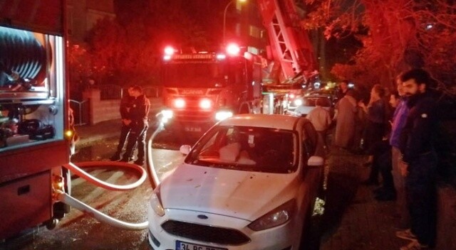 Kadıköy&#039;de bir binada korkutan yangın