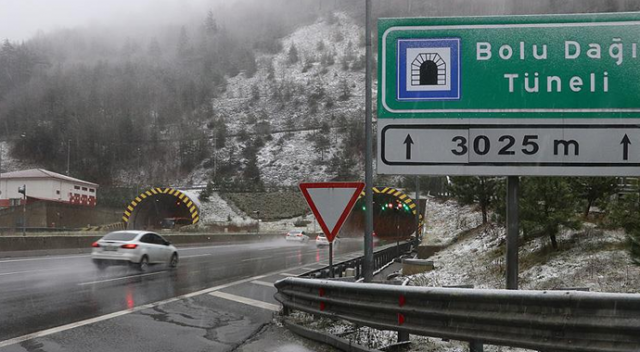 Anadolu Otoyolu ve Bolu Dağı&#039;nda kar yağışı başladı