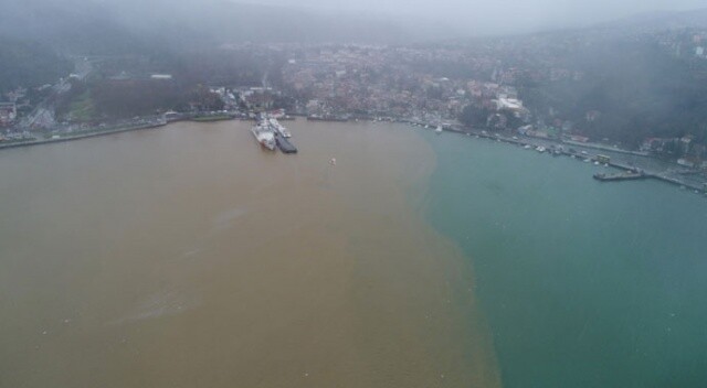 Çamur akan İstanbul Boğazı havadan görüntülendi