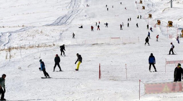Erciyes&#039;te kayak sezonu açıldı