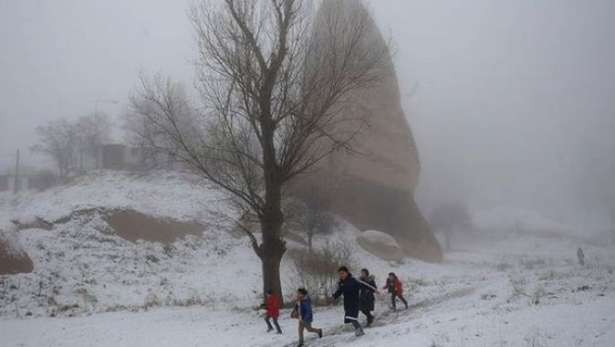 Kapadokya&#039;da sis ve kar güzelliği