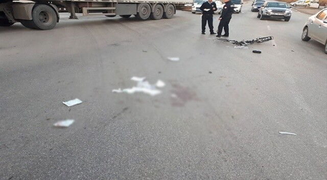 Kırıkkale&#039;de korkunç kaza: Bisikletin üzerindeki 3 çocuğa kamyon çarptı