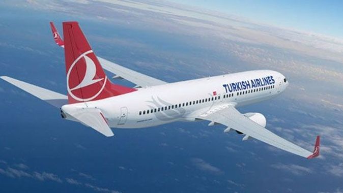 Türk Hava Yolları&#039;nın uçağına yıldırım isabet etti