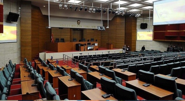 FETÖ&#039;den hapis cezası alan kişi MİT tırları sanıklarının avukatı çıktı
