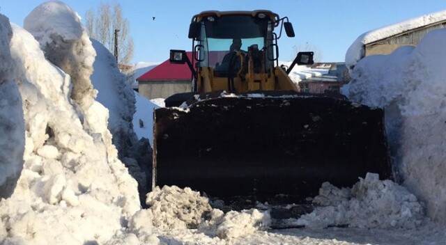 Bingöl’de kar nedeniyle kapanan 150 köy yolu ulaşıma açıldı