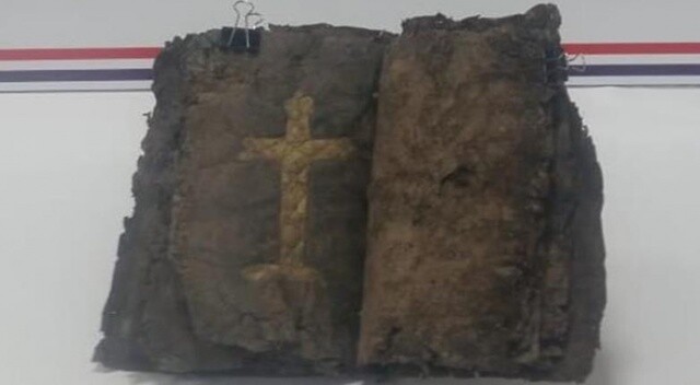Diyarbakır&#039;da bin 200 yıllık olduğu iddia edilen İncil ele geçirildi