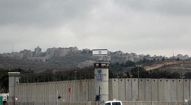 İsrail Filistinli şehit ve tutuklu ailelerinin ödeneklerinde kesintiye gitti