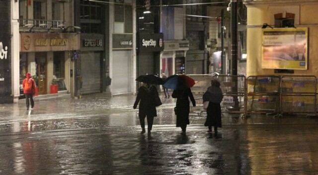İstanbul&#039;da yağmur etkisini gösteriyor