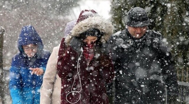 İstanbul&#039;da yer yer 3-8 cm kar örtüsü bekleniyor