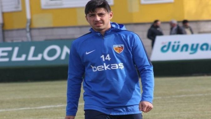 İstikbal Mobilya Kayserispor Nurettin Korkmaz 2,5 yıllık sözleşme imzaladı