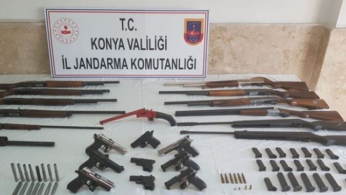 Jandarma&#039;dan kaçak silah operasyonu