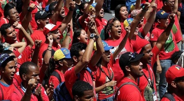 Venezuela bugün bir kez daha sokağa dökülecek