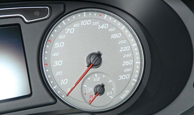 AB&#039;den otomobillere zorunlu hız sınırlama sistemi