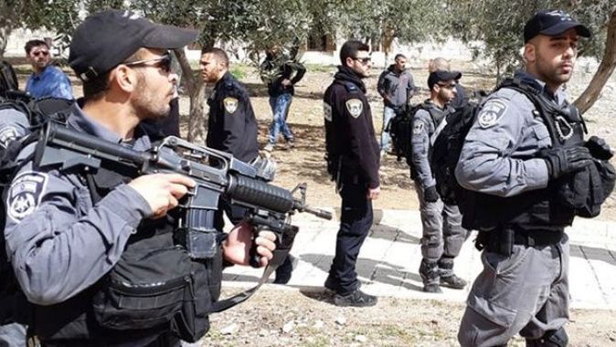 İsrail polisinden Mescid-i Aksa imamlarına saldırı