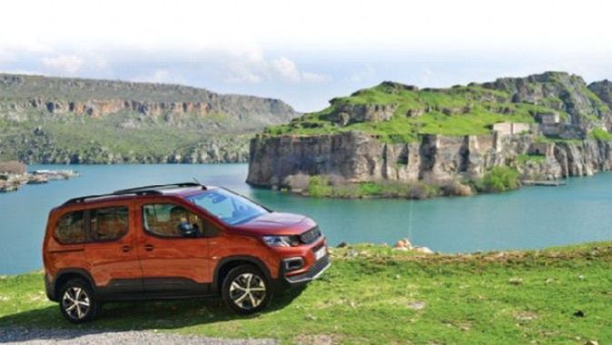 Yeni Peugeot RIFTER Türkiye’de satışa çıktı
