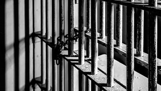 Cezaevinde çıkan arbedede mahkumlar 2 infaz koruma memurunu yaraladı