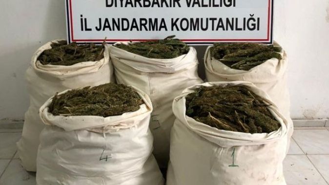 Diyarbakır’da 85 kilogram esrar ele geçirildi