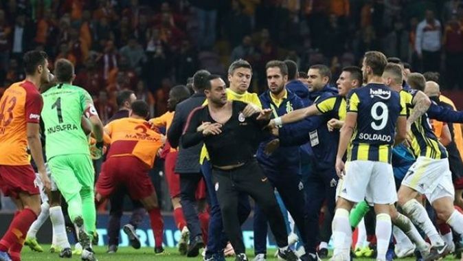 Galatasaray- Fenerbahçe derbilerin faturası ağır oluyor
