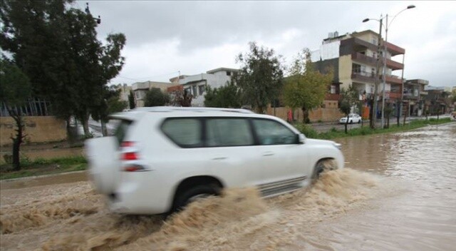 Irak&#039;ta sel mağduru 200 aile güvenli bölgelere tahliye edildi