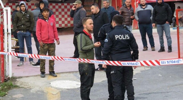İstanbul&#039;da silahlı saldırı! Kurşun yağdırdılar