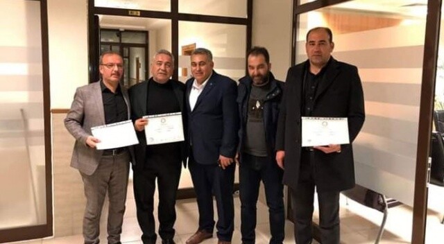 MHP’li Belediye Başkanları mazbatalarını aldı