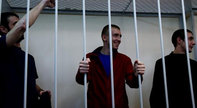 Rusya, 24 Ukrayna askerinin tutukluluk süresini uzattı