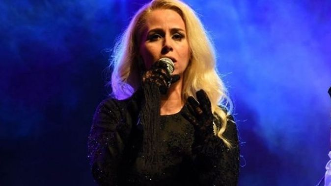 Şarkıcı Niran Ünsal’a konsere gelmedi suçlaması