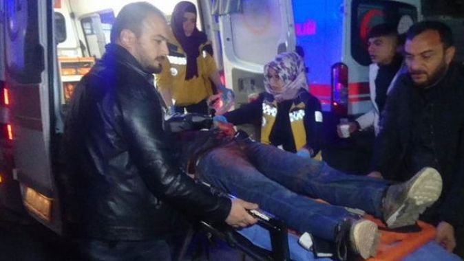 Suriyeli genç yol kenarında bıçakla yaralanmış bulundu