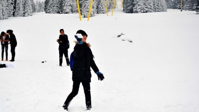 Uludağ&#039;da Nisan ayında kayak pistleri yeniden açıldı