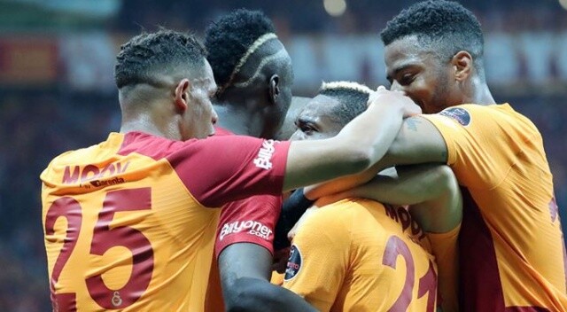 Galatasaray&#039;da 15 futbolcunun ilk şampiyonluk heyecanı