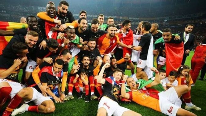 Galatasaray en az puanla şampiyonluk yaşayan takım oldu