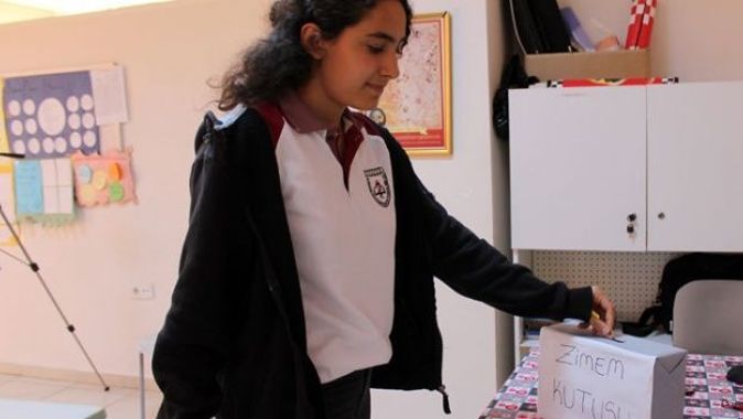 Lise öğrencileri Osmanlı geleneğini sürdürüyor