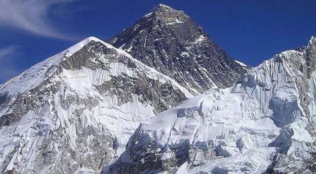 Nepal&#039;de 2 dağcı öldü, 1 dağcı kayboldu