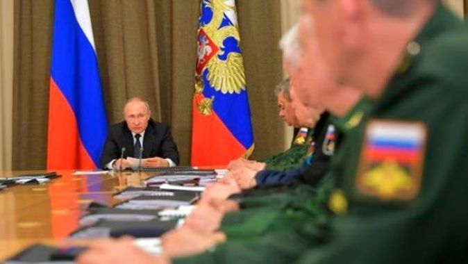 Putin&#039;den orduyu S-400&#039;ler ile donatın talimatı