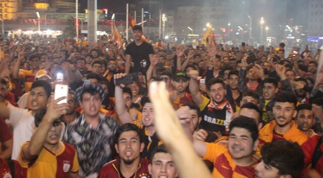 Taksim&#039;de şampiyonluk coşkusu!