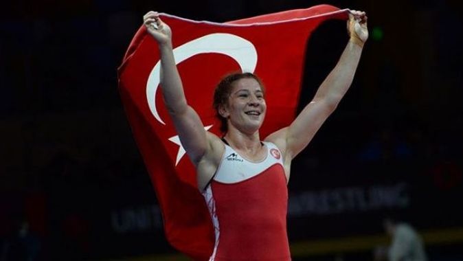 Türk güreşçileri dünya zirvesinde