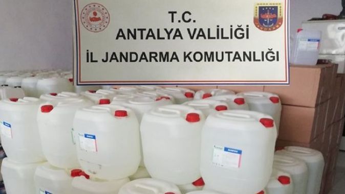Antalya&#039;da 7 ton etil alkol ele geçirildi