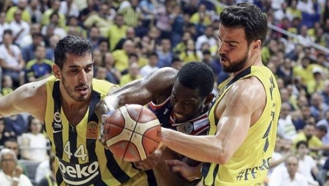 Fenerbahçe Beko final serisini son maça taşıdı