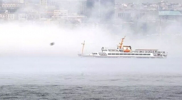 İstanbul&#039;da deniz ulaşımına sis engeli