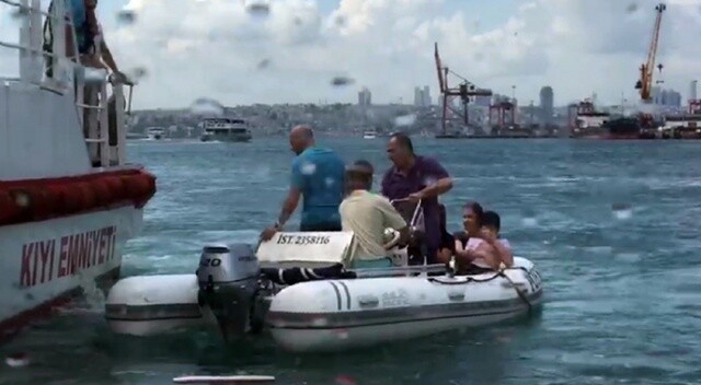 Kadıköy&#039;de can pazarı... Tekne devrildi