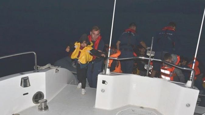 Kuşadası Körfezi’nde 15’i çocuk 40 kaçak göçmen yakalandı