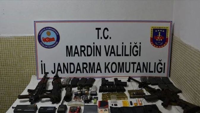 Mardin&#039;de teröristlere ait çok sayıda mühimmat ele geçirildi