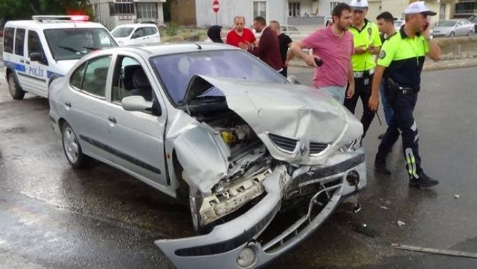 Tokat’ta iki otomobil çarpıştı: 7 yaralı