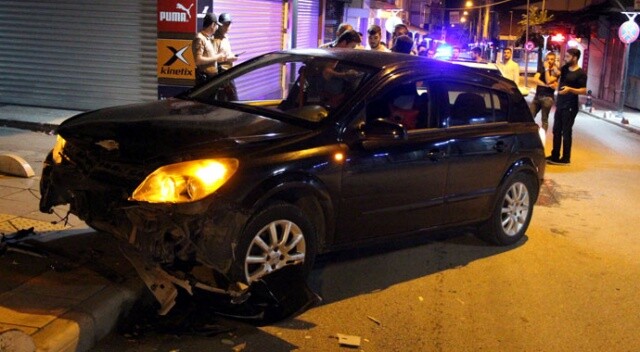 Elazığ&#039;da otomobiller çarpıştı: 4 yaralı